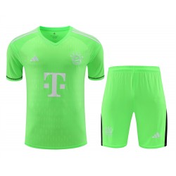 FC Bayern Munchen Men Goalkeeper Short Sleeves Football Kit Green